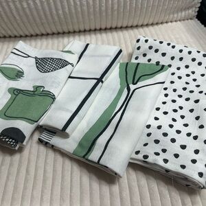 Set of Four (4) Patterned White and Green Tea Towels. New. Not used. IKEA
